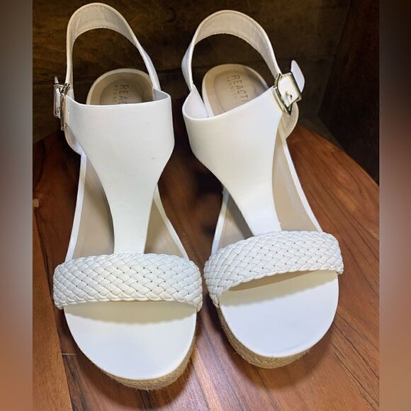 Kenneth Cole reaction womens size 8.5.  Like new. Inv 5657 - Picture 1 of 6